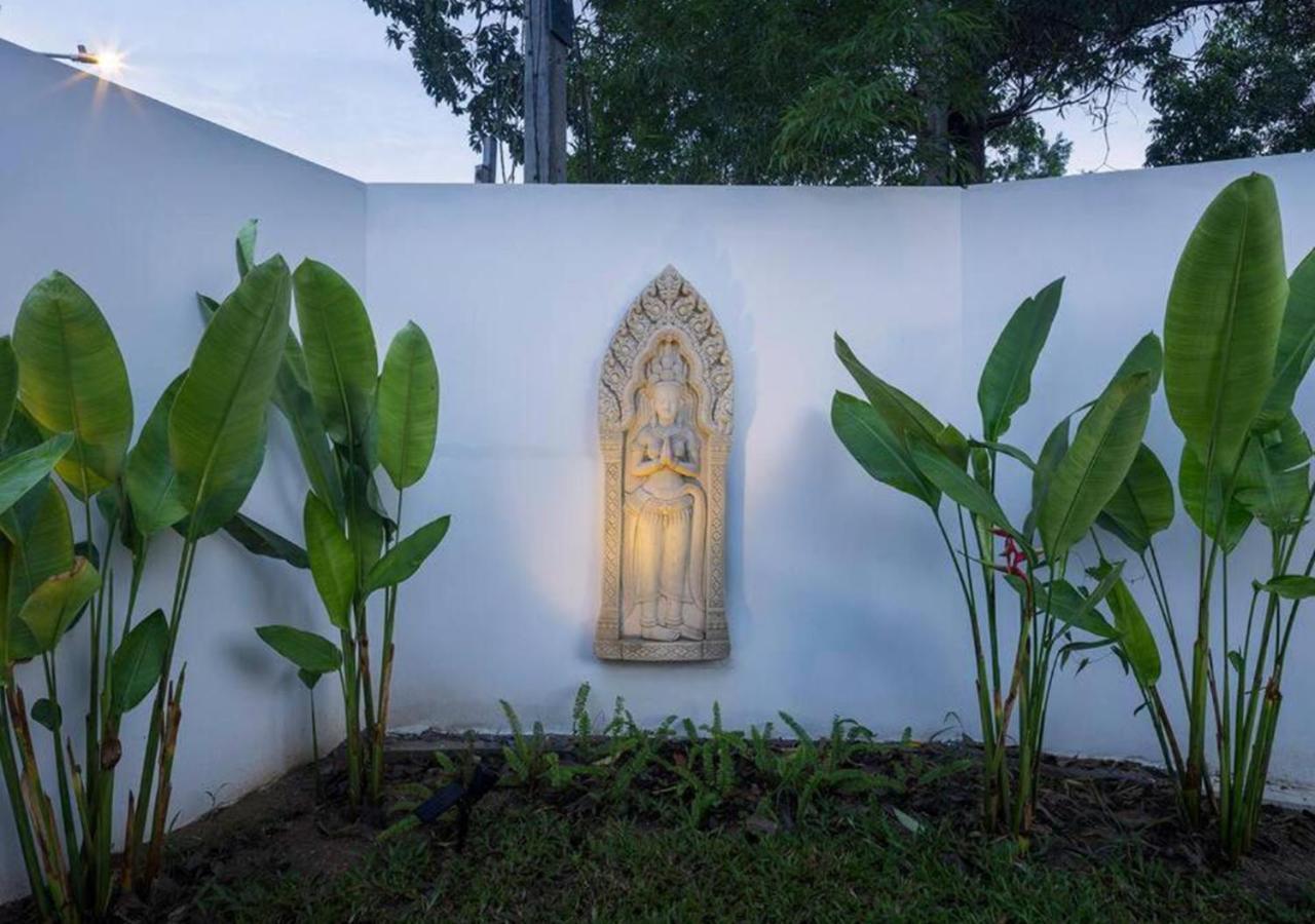 Villa Aurora, Bangrak